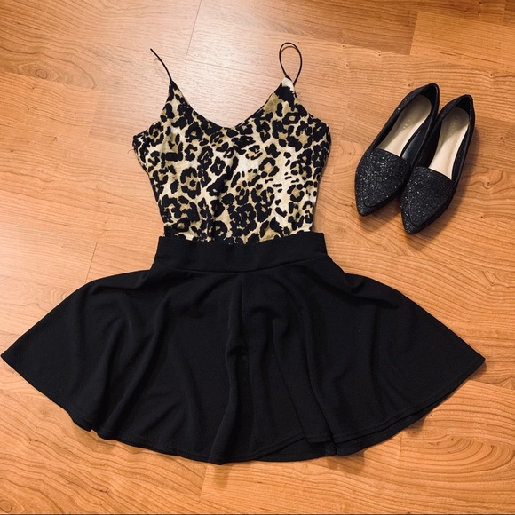 Black skirt - Picture 1 of 2